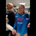Scudetto Napoli, la festa dei giocatori nello spogliatoio: "I campioni dell'Italia siamo noi"