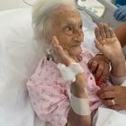 Liana, 100 anni: la nonna anti-Covid supera l’infezione e il femore rotto