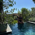 Chanel Totti, il bikini in piscina conquista tutti: «Sei più bella di mamma Ilary Blasi»