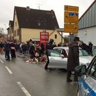 Germania, auto contro corteo di Carnevale, 15 feriti: ci sono tanti bambini, ipotesi attentato