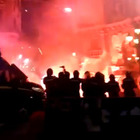 Dpcm, scontri e lancio di petardi a Palermo e Verona: feriti un operatore tv e alcuni agenti