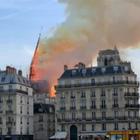 NOTRE-DAME In fiamme