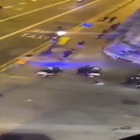 Vienna, la polizia insegue in scooter i sospetti attentatori