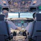 Incidenti aerei, quattro piloti su 10 ammettono di dormire in volo: sotto accusa l’eccessivo carico di lavoro