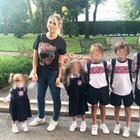 Wanda Nara accompagna i figli a scuola, la foto su Instagram: «Tante emozioni per loro e per me»