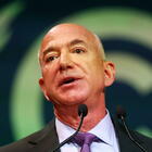 Jeff Bezos, patrimonio da 124 miliardi in beneficenza