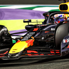 Verstappen e il super giro da pole, la scia di Tsunoda e i due tentativi: così ha battuto Piastri. Norris a muro, Leclerc quarto