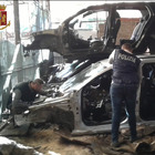 Furto e riciclaggio di auto, 25 arresti. Smantellata dalla Polizia “industria del crimine delle auto rubate”