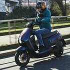 SYM Colibrì, il nuovo scooter 125 che punta sullo stile: "cambia colore" in funzione della luce