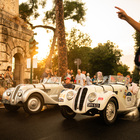 1000 Miglia, un'emozione da Dolce Vita. La storica corsa sbarca a Roma, un affascinante corteo di 430 vetture d’epoca nelle vie del centro