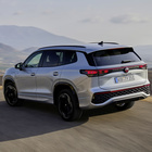 Volkswagen Tayron, più spazio per tutti. Il Suv anche a 7 posti ha motori mild hybrid e plug-in