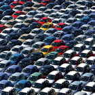 Mercato auto Italia, a luglio ancora una flessione: -5,11% a 118.493 vendite. Stellantis, ancora profondo rosso: -12,1%. Byd in top 20