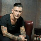 Jesto, morto a 40 anni il rapper romano. L'annuncio del fratello e il ...