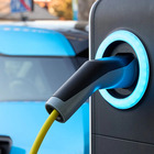 Anfia, a luglio -22% la quota mercato benzina e +60,5% per i modelli ricaricabili: elettriche +37%, plug-in +81%