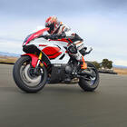 Nuova Yamaha R7: a Eicma 2025 la sportiva media diventa una vera e propria Supersport da pista