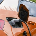 Volano le elettriche in Europa, tra gennaio e ottobre +33% le immatricolazioni di veicoli Bev. Suv e crossover trascinano il mercato