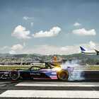 FE, Drugovich al volante della monoposto Gen3: in pista, ma su quella dell'aerporto Guarulhos di San Paolo