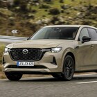 Mazda CX-60, al volante del plug-in benzina da 327 cv con 63 km in solo EV. Efficienza e piacere di guida