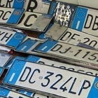 «Le hanno clonato la targa», la nuova truffa agli anziani che parte da Napoli