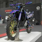 Yamaha WR125R, versione speciale che unisce il mondo dell'adventure riding a un'estetica ispirata agli anni '90