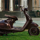 Vespa 946 Horse, versione speciale della Lunar Collection dedicata all'Anno del Cavallo. Ha la sella in pelle ispirata all'equitazione