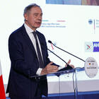 Urso: «Ci attendiamo al vertice di Bruxelles su competitivita auto la convergenza su strada tracciata da Italia»