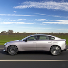 Volvo, la velocit&agrave; dell&rsquo;ammiraglia: pit stop per la ricarica ultra rapidi. L&rsquo;efficacia della piattaforma da 800 Volt della ES90