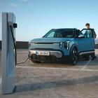 Kia, avanti tutta con l’elettrificazione. Dopo EV5 e PV5 in rampa di lancio la compatta EV2