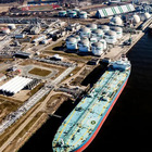 Pacchetto auto UE. T&E: &ldquo;Nuove richieste dell'industria auto potrebbero costare all'Europa 74 mld in pi&ugrave; di importazioni di petrolio&rdquo;