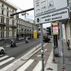 Milano, rinviato al 2028 divieto ingresso ztl Quadrilatero per le due ruote. Il Comune, sono il 30% dei transiti