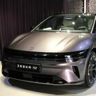 Zeekr debutta in Italia alla Design Week con la 7GT. La berlina elettrica premium punta sul design europeo