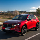 CX-5 di terza generazione offre spazio e comfort di livello premium. Mazda alza anche il livello tecnologico