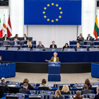 Parlamento UE, Auto: la bozza del relatore in commissione ambiente apre ai carburanti rinnovabili