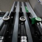 immagine Governo proroga il taglio delle accise sui carburanti fino al 2 giugno. Aiuti agli autotrasportatori