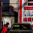 Cina, governo taglia ancora i prezzi di diesel e benzina. &Egrave; la seconda volta dall'inizio della guerra con l'Iran