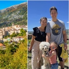 immagine «Abbiamo lasciato New York, era troppo cara: abbiamo comprato casa in Italia per 13mila euro». La nuova vita di una famiglia