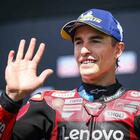 Marc Marquez conquista la nona pole al Sachsenring davanti la fratello Ales e all'altra Ducati di Diggia