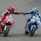 Marquez, Marc ed Alex diminano qualifiche e gara Sprint in Germania. Bezzecchi cade in Q2 e si frattura una clavicola
