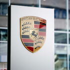 Porsche, conti in rosso: 2,2 mld di perdite nel semestre. Svalutazione partecipazione nel gruppo VW ha portato il marchio in perdita