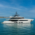L’esperienza Custom Line (oltre 300 yacht in 30 anni) in mostra al salone di Cannes con la nuova Navetta 35