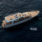 Nel Salone dell’innovazione la regina è una barca in stile anni 60: lo yacht She di Sanlorenzo (che ricorda il Caravelle di Riva)