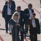 Berlusconi, festa per i 90 anni con i figli Luigi ed Eleonora. Grandi assenti Pier Silvio, Marina e Barbara