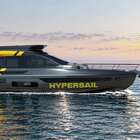 Azimut si allea con Ferrari e presenta il Fly 72 Hypersail, one-off del mare che abbatte il peso e raddoppia gli hp