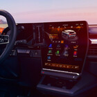 Renault, l'esperienza connessa si estende oltre l'abitacolo con la nuova app mobile My Rnlt