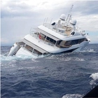 Mega yacht Saga di 40 metri affonda al largo di Catanzaro: salvi tutti gli ospiti a bordo