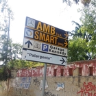 A Fuorigrotta spunta l'indicazione stradale per il Palargento demolito