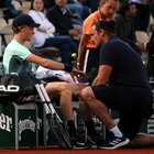 Roland Garros, Sinner si ferma agli ottavi: ritiro per infortunio contro Rublev