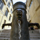 Caro acqua, stangata per le famiglie: «Spesa media da quasi 500 euro l'anno». Tutti i rincari per città, da Milano a Bari