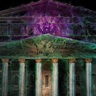 Roma, Farnesina Digital Art Experience: il videomapping che ridisegna la facciata del Ministero degli Esteri