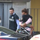 Brescia, padre separato barricato in casa con il figlio di 4 anni da tutta la notte: ha minacciato l'assistente sociale con una pistola